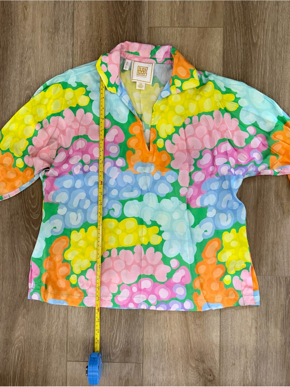 Emily McCarthy Women's Short-Sleeve Collared Blouse in Multicolor Cloud Print